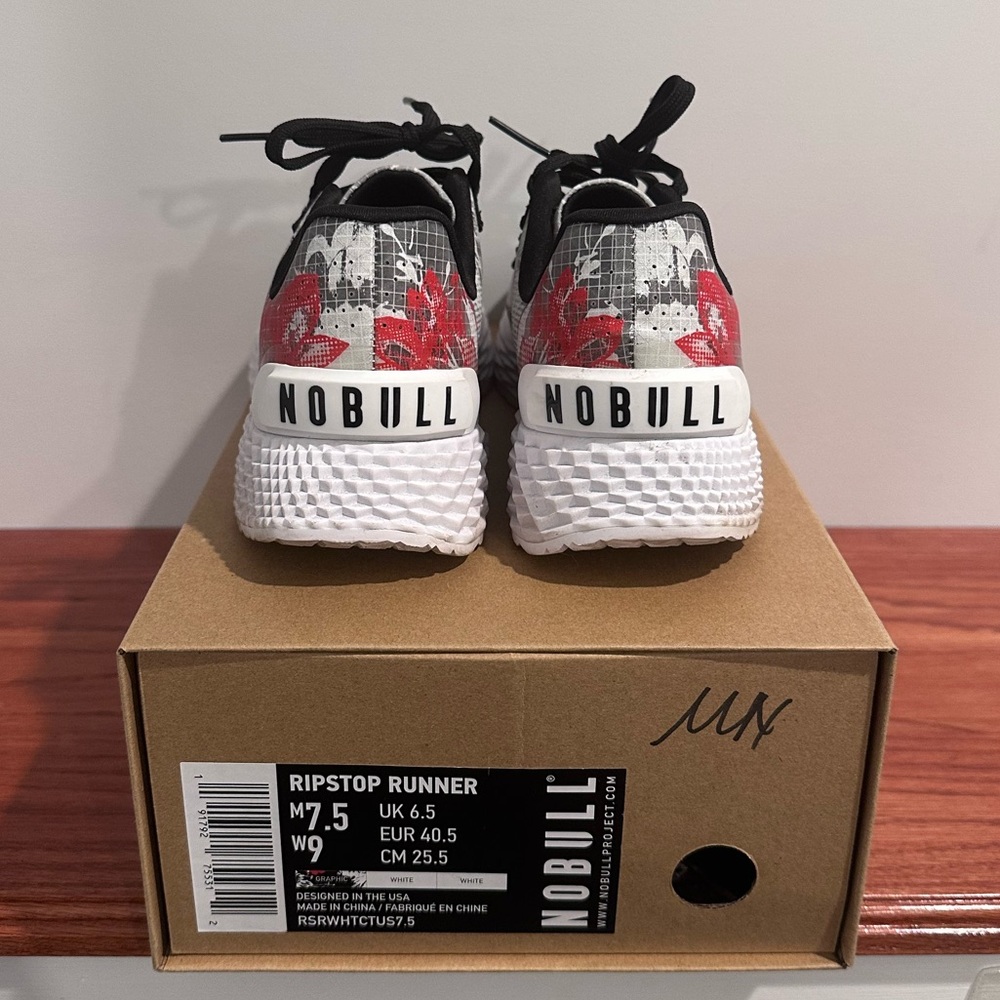 Nobull Translucent Allday Ripstop Runner Euc - image 6